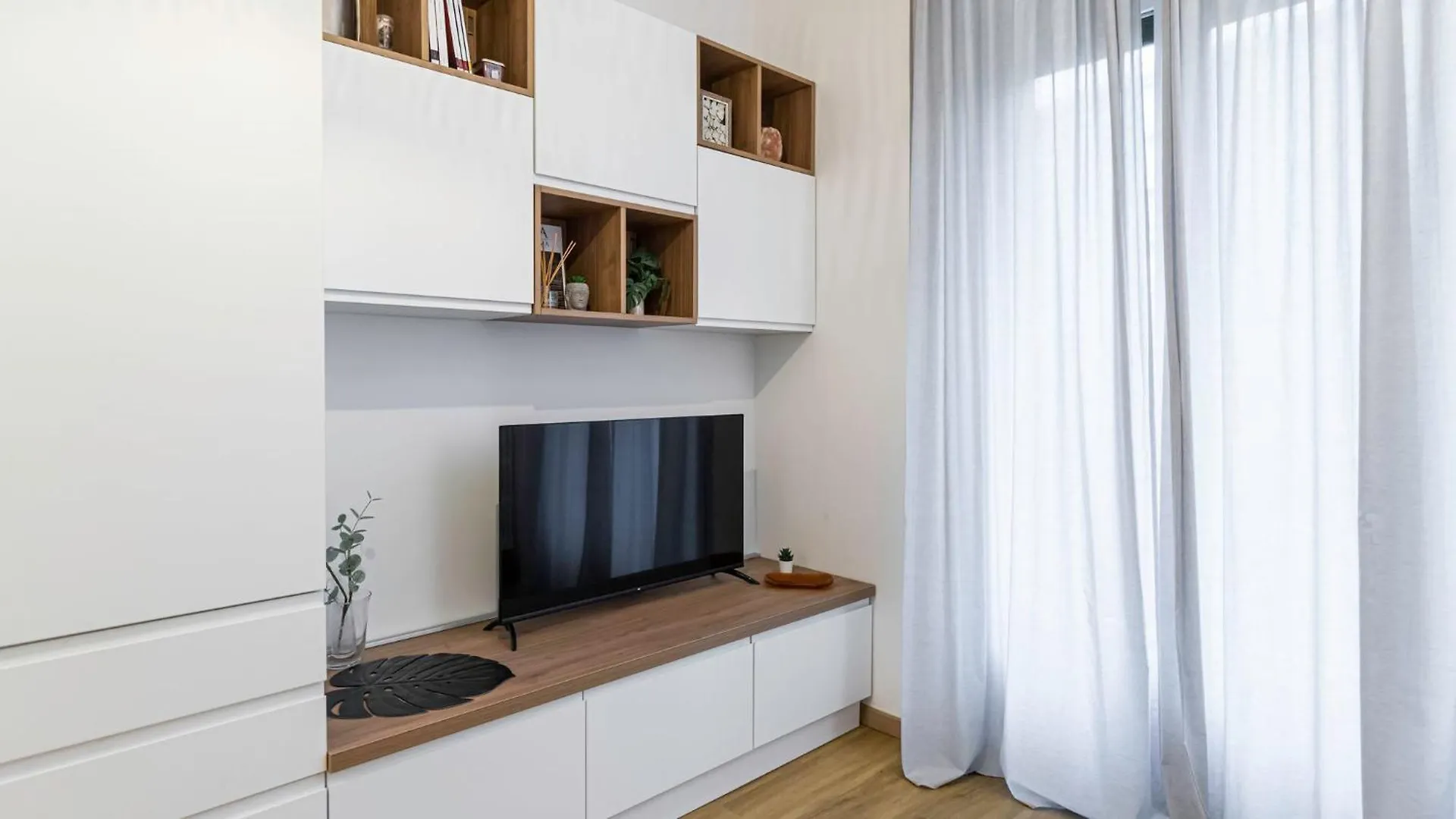 Oasi Di Relax Con Balcone 5 Min Dalla Metro Milan