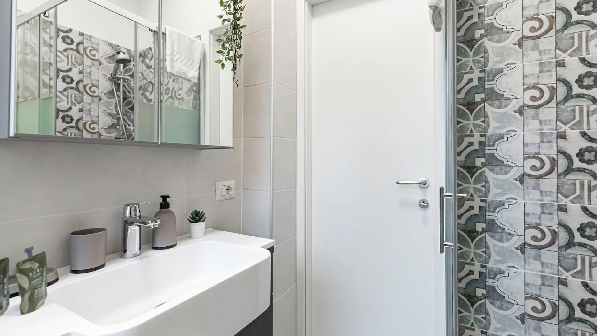 Oasi Di Relax Con Balcone 5 Min Dalla Metro Milan Apartment